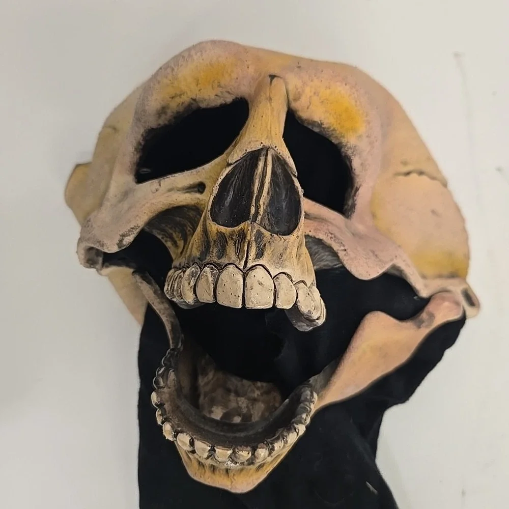 VTG Be Somethng Studio Halloween Skeleton Scull‎ Hooded Mask 1993 B.Y.